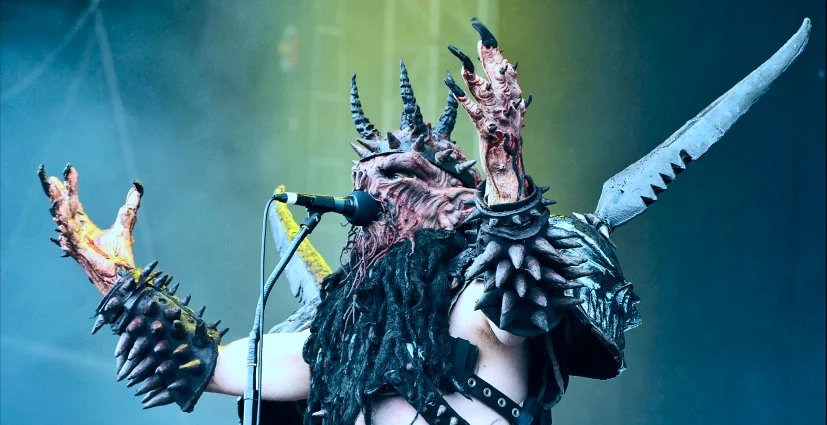 Gwar with Helmet, Dwarves and Blood Vulture